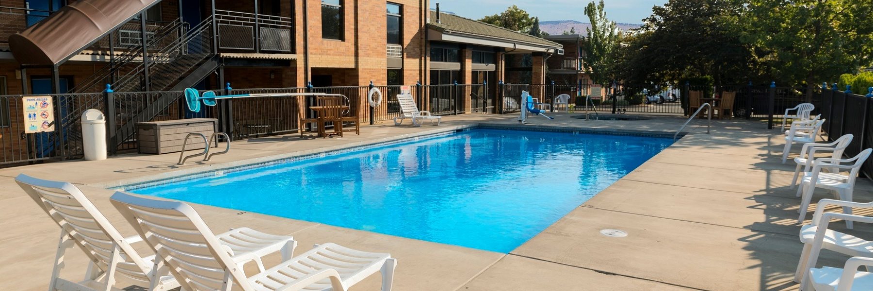 Pet Friendly Hotels in Klamath Falls | Cerulean Hotel